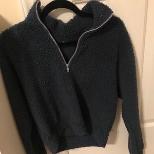Cropped Pullover
